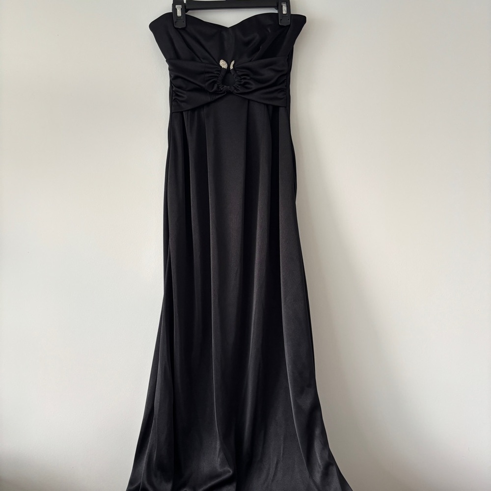Le Chateau Elegant Black Strapless Evening Gown with snake Rhinestone Design -XS